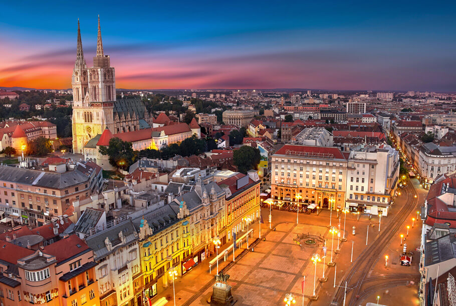Chicago skyline at night